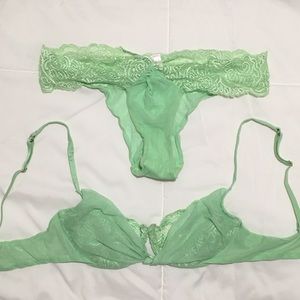 NWOT Very Sexy Victoria’s Secret Bra/Panty Set